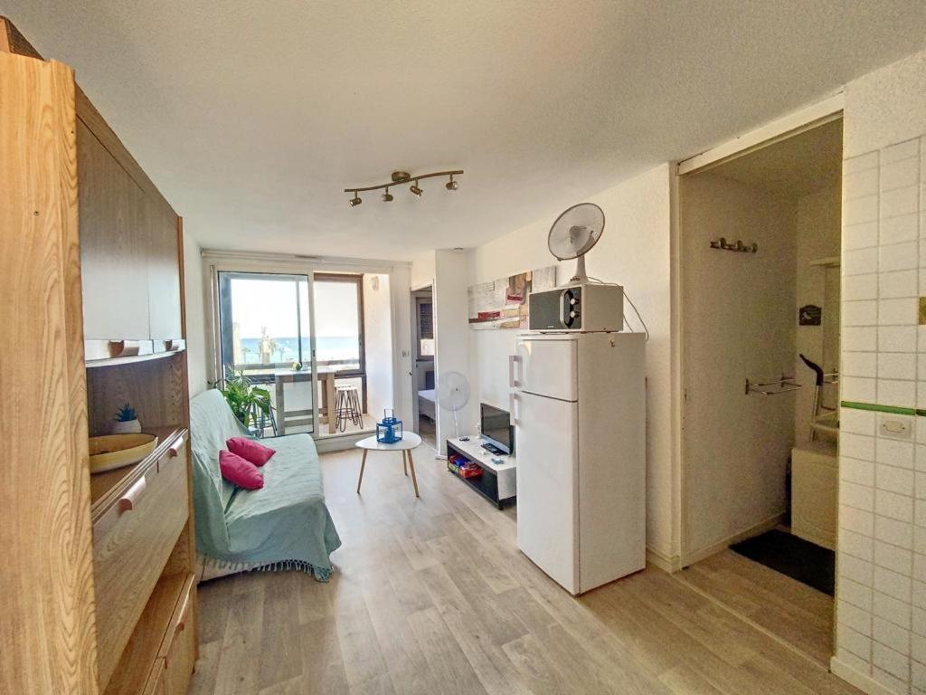 Appartement Le Barcares Avec Vue Sur Mer De Type T2 Location Arrivee A Partir De 15H Depart Maximum A 11H Location Du Samedi Au Samedi Juillet Et Aout エクステリア 写真